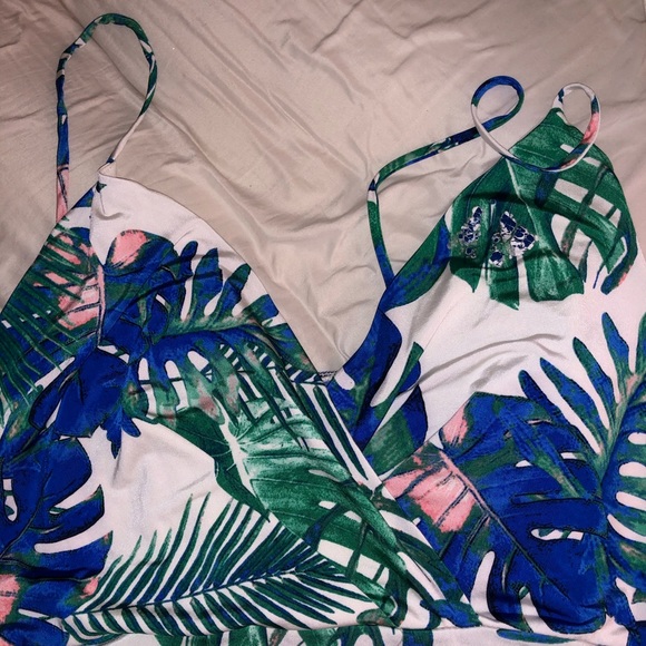 Fashion Nova Dresses & Skirts - Floral dress